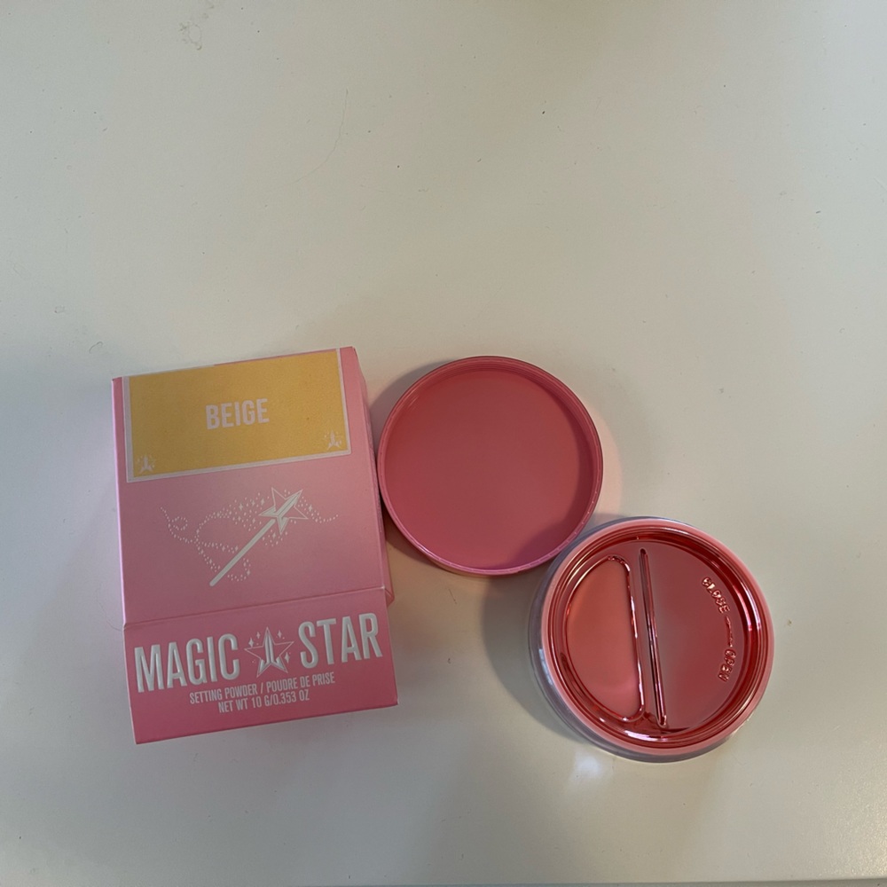 New Jeffree Star Setting Powder Beige